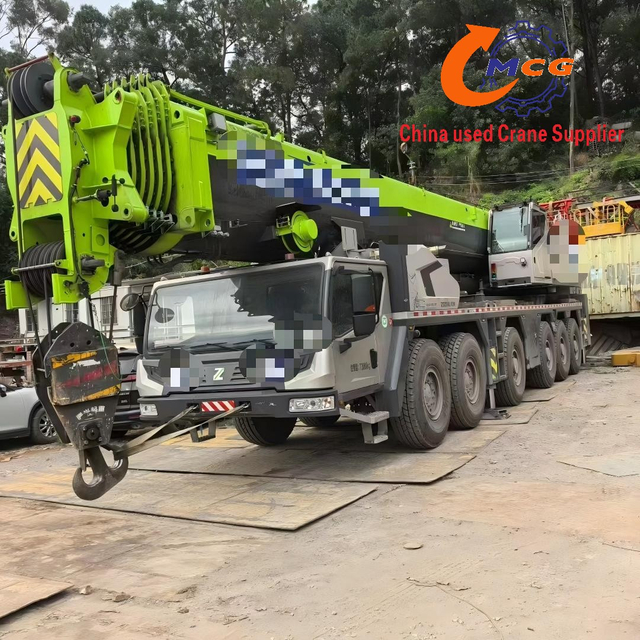 2024 Camión grúa Zoomlion de doble motor, seis ejes y todo terreno, 300 toneladas