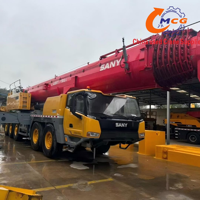 Camión grúa usado Sany STC2000C8-8 de 200 toneladas 2025 nuevo